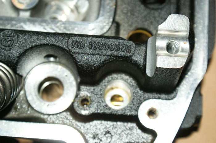 Genuine Harley Davidson M8 Cylinder head oil cooled dealer take off 16500392