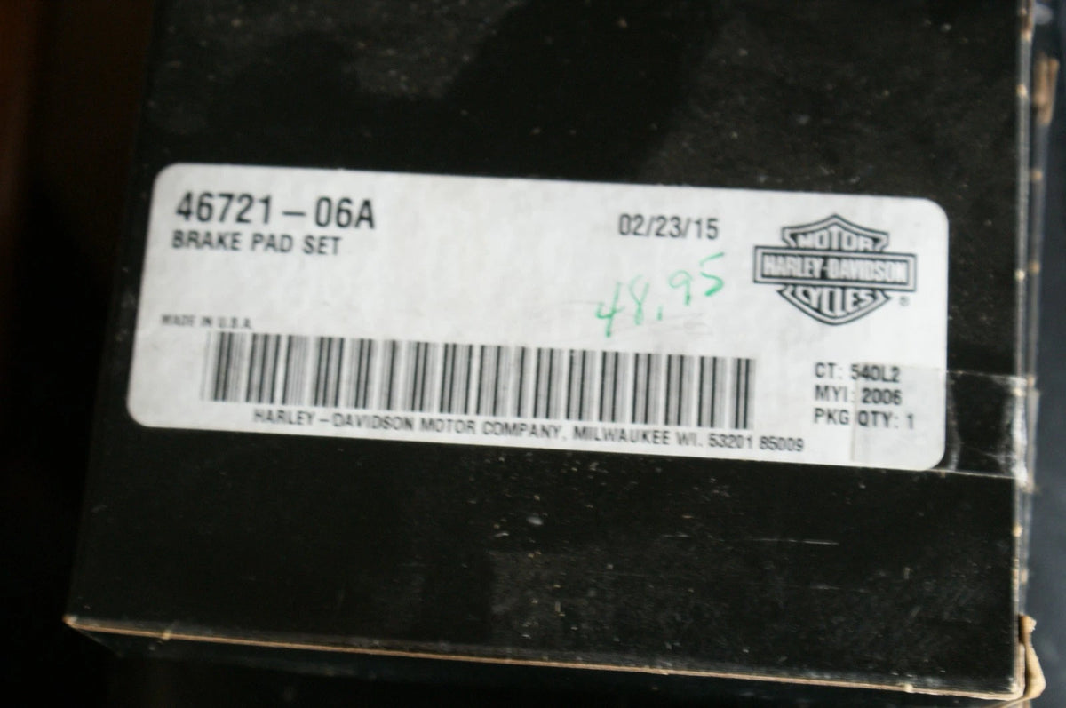 NOS OEM Harley Davidson 46721-06A Brake Pad kit - used for display only