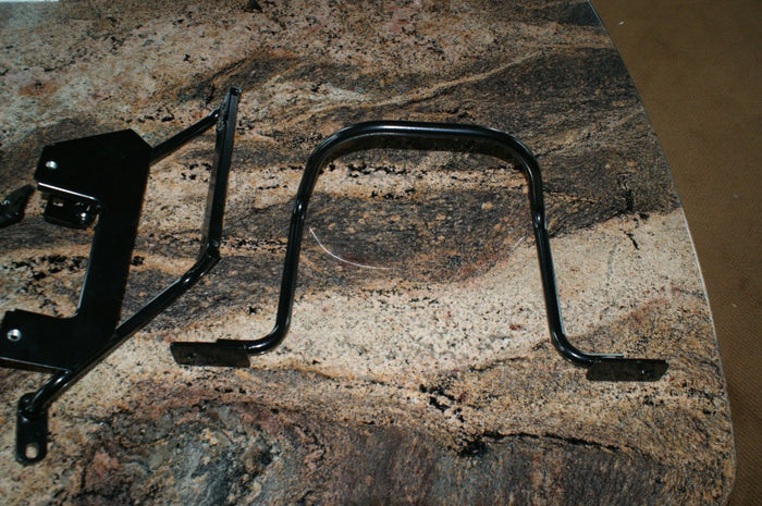 NOS Genuine Harley Davidson Saddle bag support kit 79069-01 v-vod