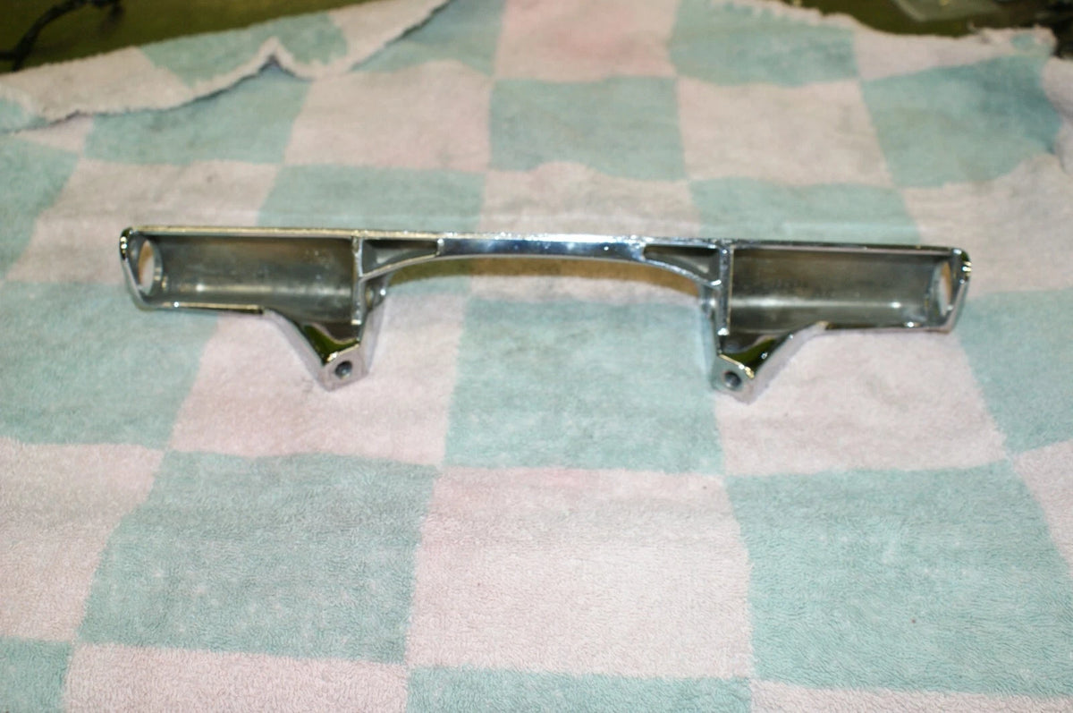 Harley Davidson Touring Rear Turn Signal113" Bracket 68145-98 68510-74C NICE!