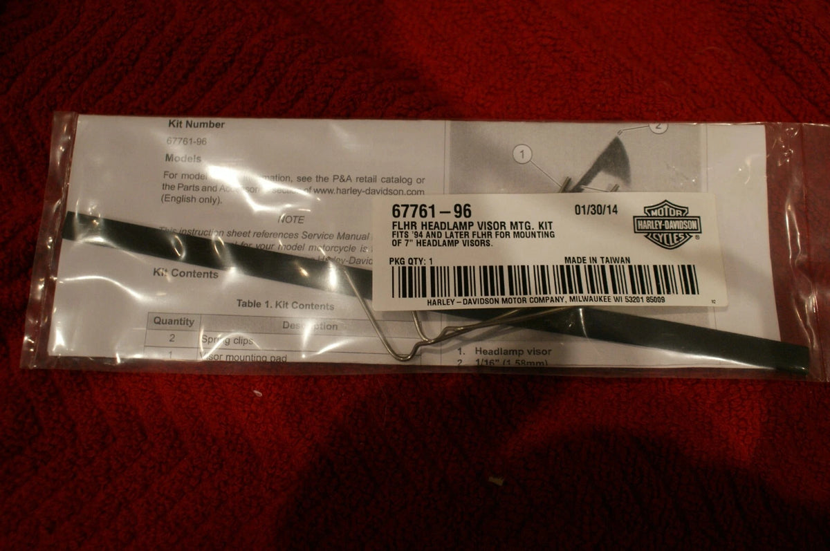 NOS Genuine OEM HARLEY-DAVIDSON FLHR Headlamp Visor mounting kit 67761-95