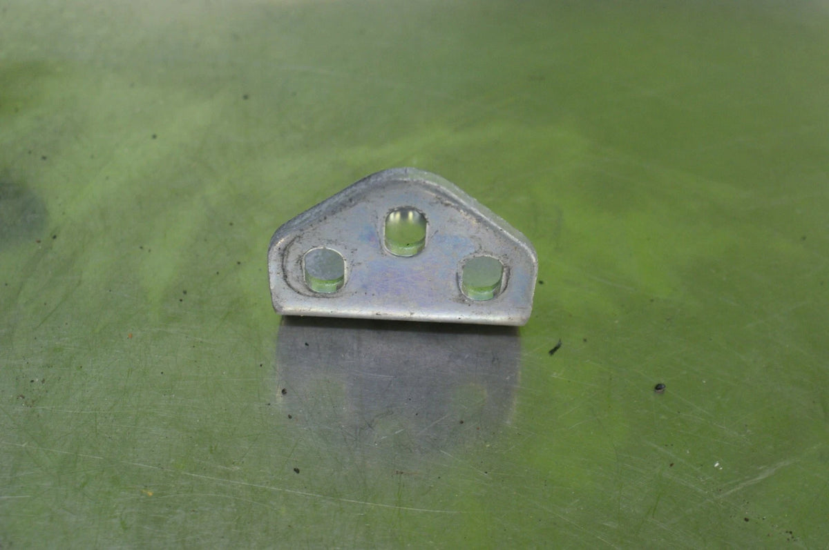 Harley Davidson Heritage Softail upper engine mount 16247-00 used NICE!