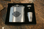 NOS Genuine Harley Davidson Bar and shield flask set 96809-11V
