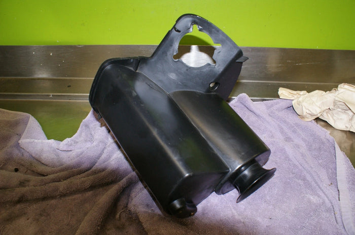 Harley Davidson Buell Blast air filter cleaner Box Housing P0557.T used NICE!