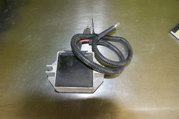 Buell Blast Voltage regulator Y0302.T used NICE!