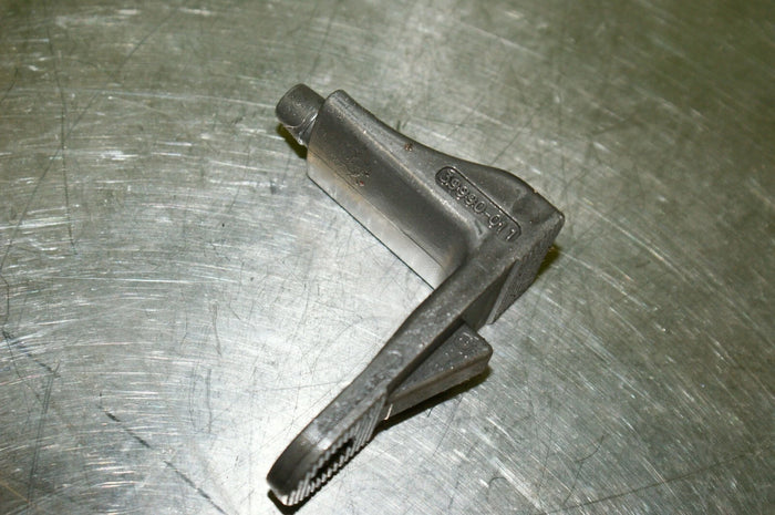 2003 HARLEY-DAVIDSON primary chain adjuster guide bracket arm used Nice! 40063-05