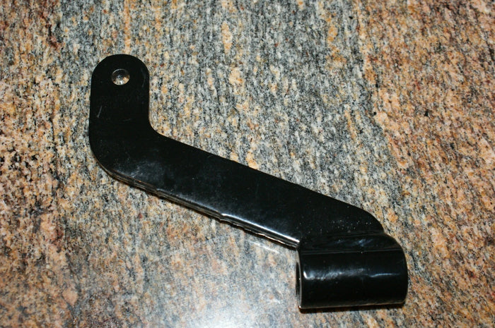 Harley Davidson Floorboard Front Mount Bracket 47365-09 Deal take off Excellent