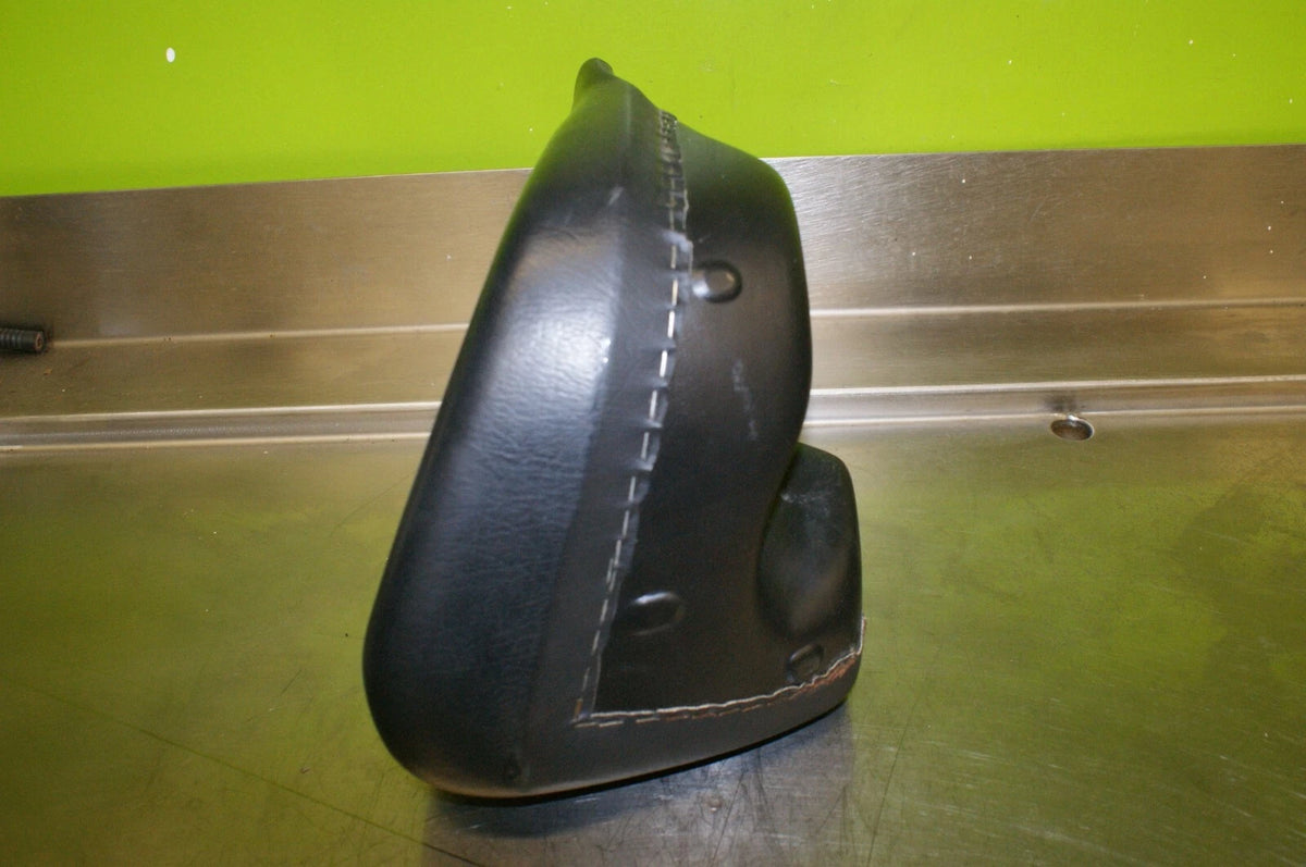 91-04 Harley Davidson FLHTCU Ultra Glove Box Compartment RIGHT Good Used Nice 58684-89