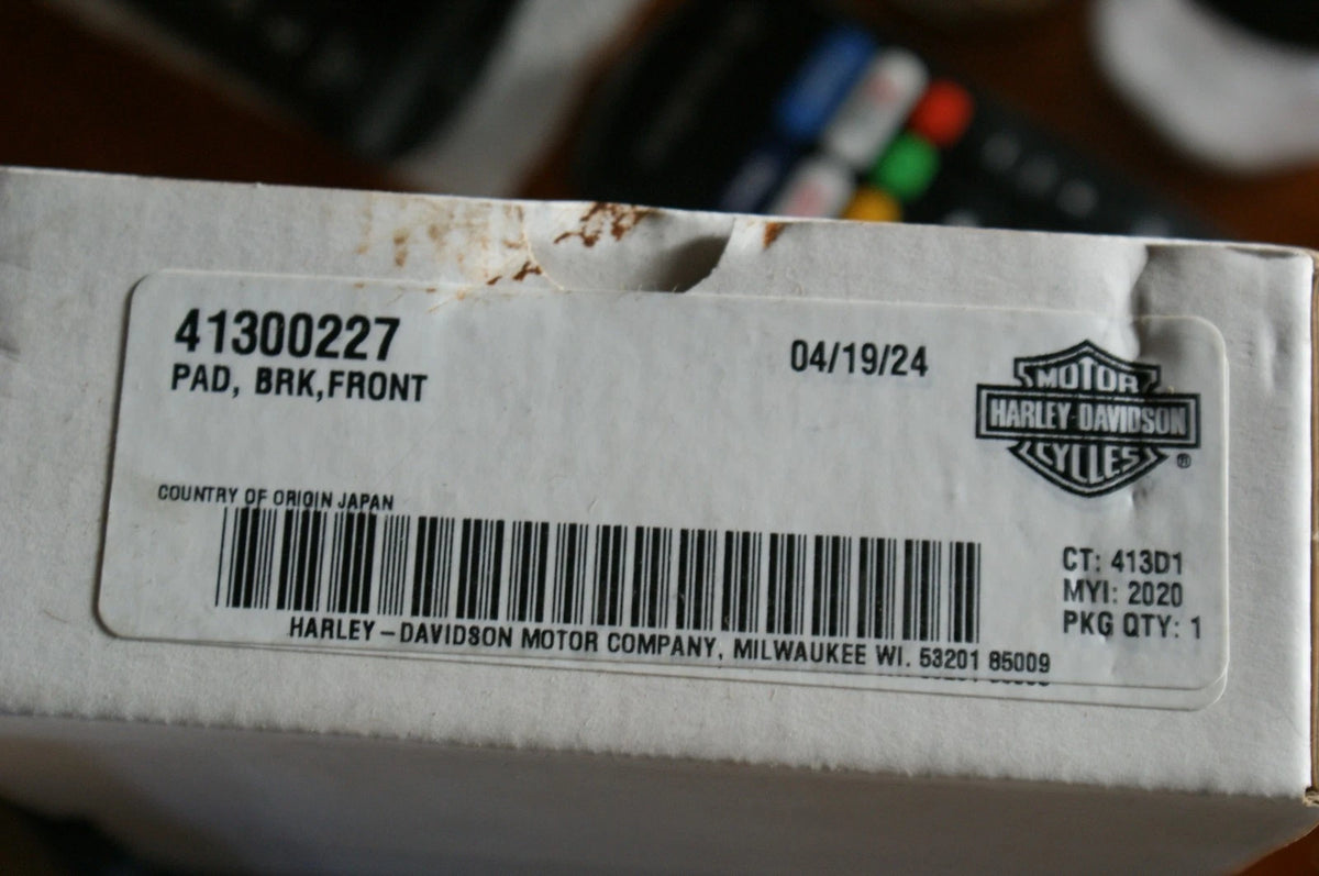 NOS OEM Harley Davidson 41300227 Brake Pad kit - used for display only