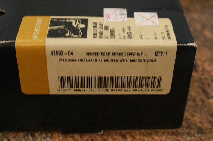 NOS Harley Davidson Vented rear brake lever mid control sportster 42993-04