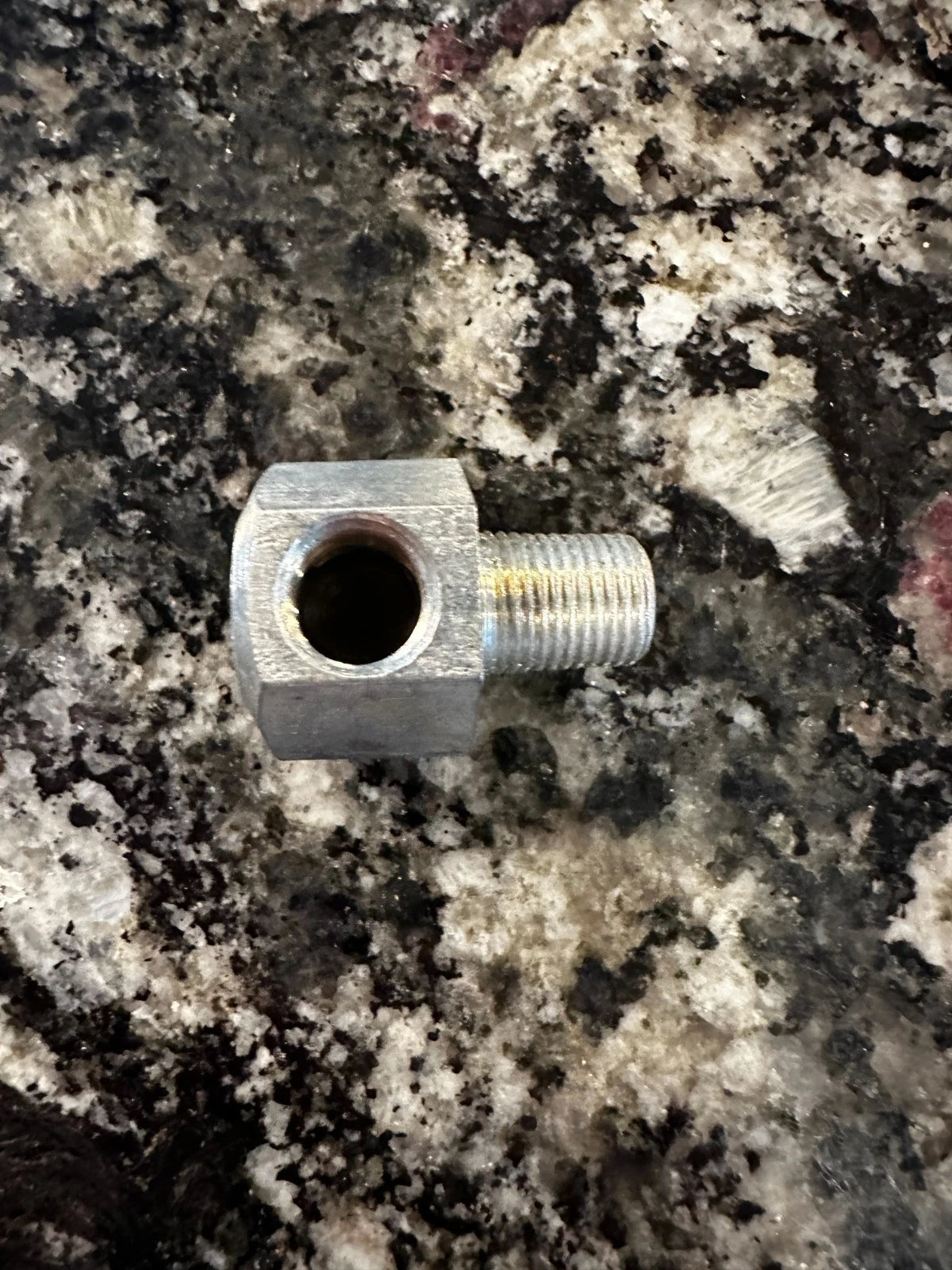 NOS  Harley Davidson Elbow S-R 63525-67