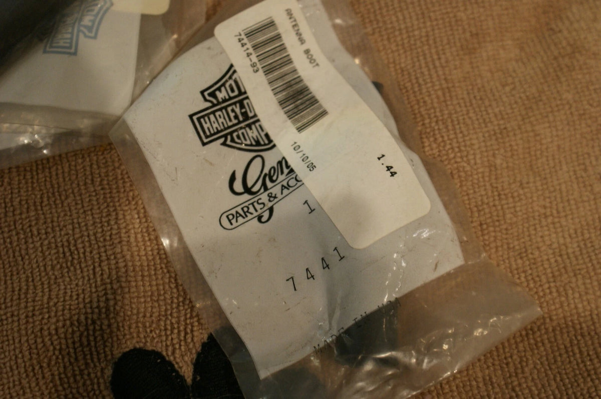Genuine OEM Harley Davidson Antenna Boot 74414-93 NOS