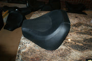 Genuine Harley Davidson Rocker FXCWC Drivers Seat 51476-08 Dealer take off