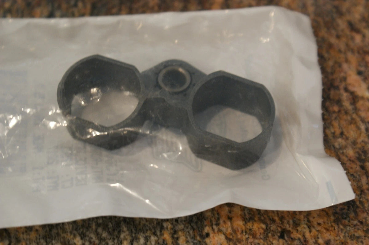 Genuine Harley Davidson 17900035 anti rotation device front