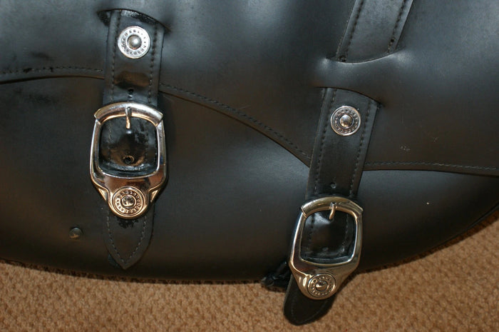 Genuine HARLEY-DAVIDSON RIGHT Leather saddlebag 91540-00 9011-00 90194-00 Nice