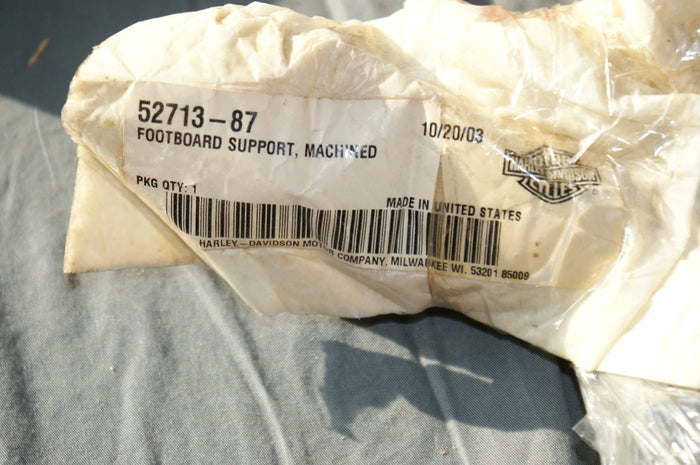 NOS Genuine Harley Davidson Footboard support machined 52713-87