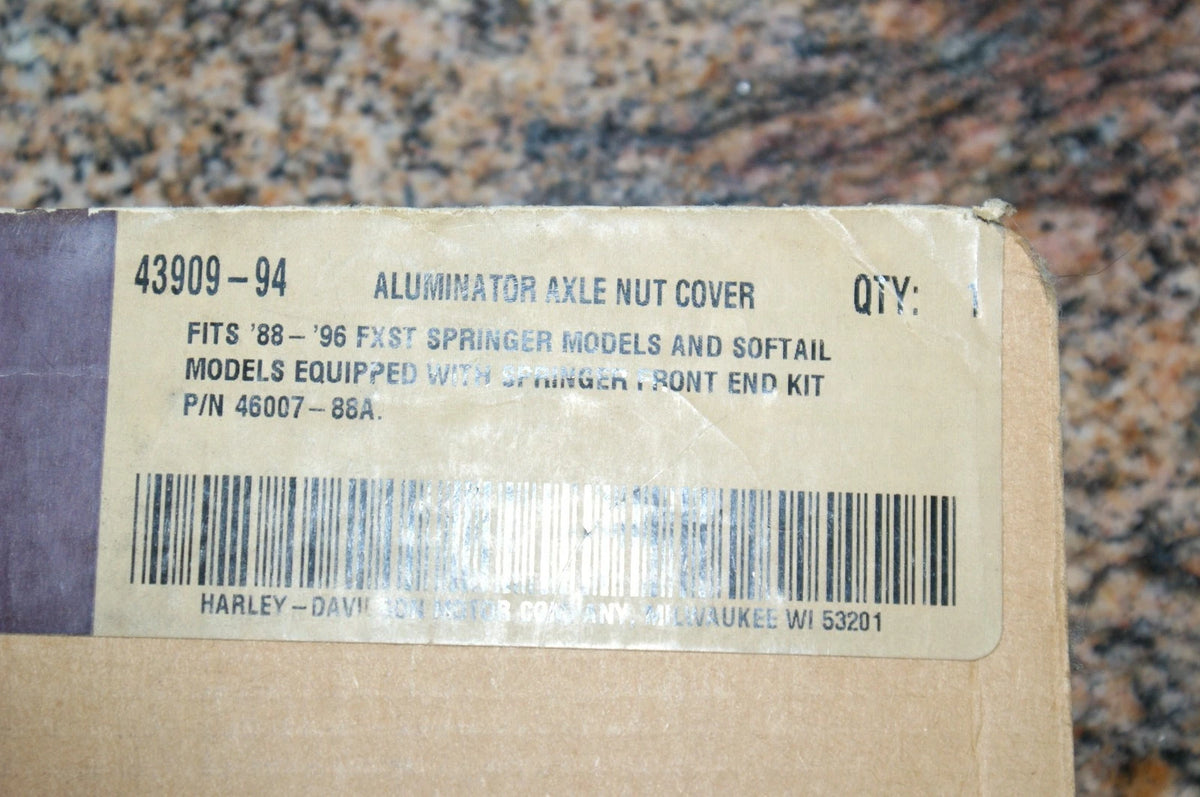NOS Harley Davidson Aluminator Axle cover FXSTS 43909-94 Used for display only