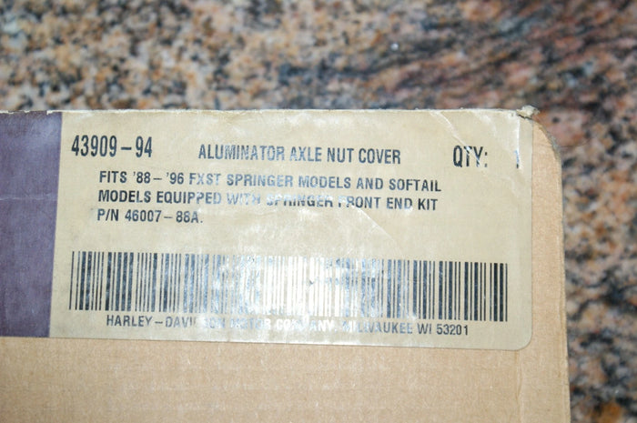 NOS Harley Davidson Aluminator Axle cover FXSTS 43909-94 Used for display only