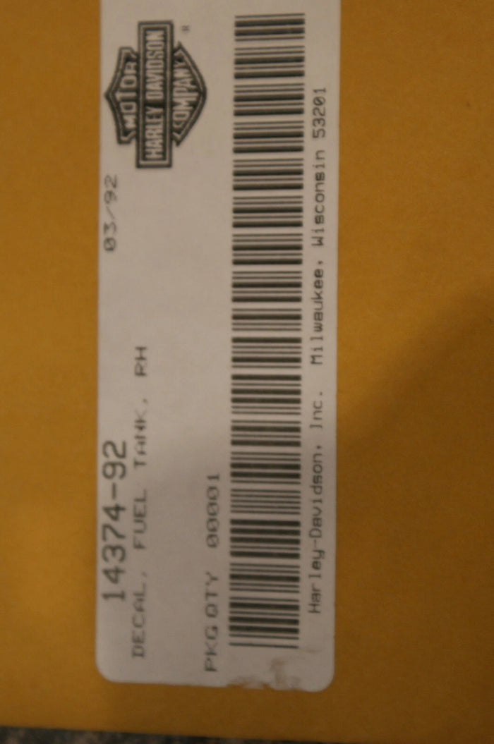 NOS OEM Genuine Harley Davidson Fuel Tank Decal RH 14374-92
