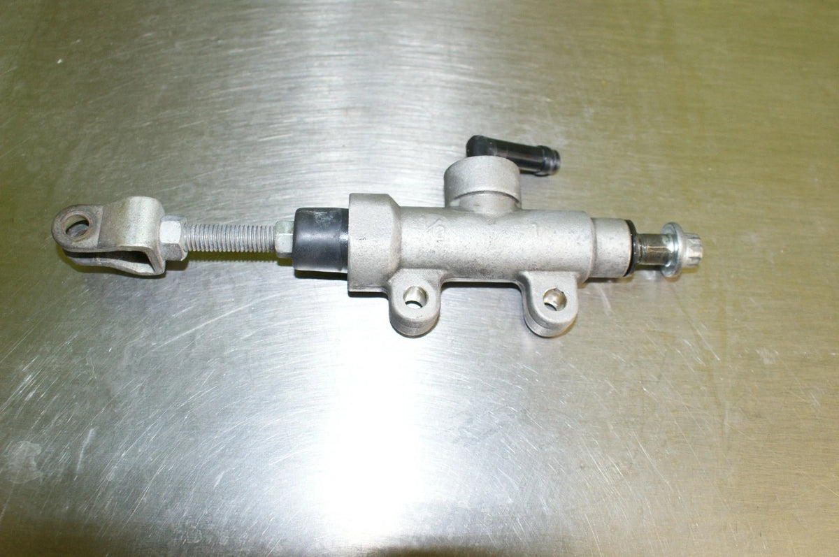 Buell Blast rear brake master cylinder H9205.T USED NICE!