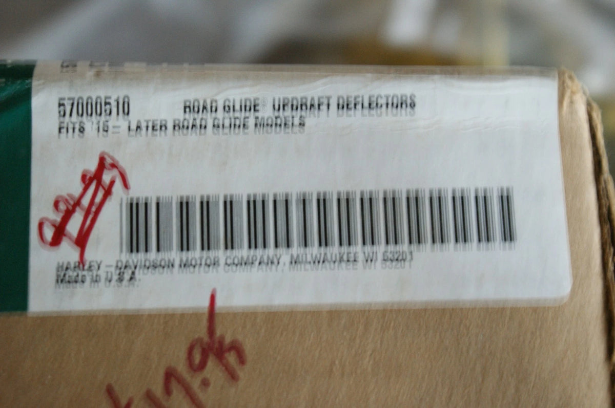 NOS Harley Davidson 57000510 roadglide deflectors updraft- used for display only