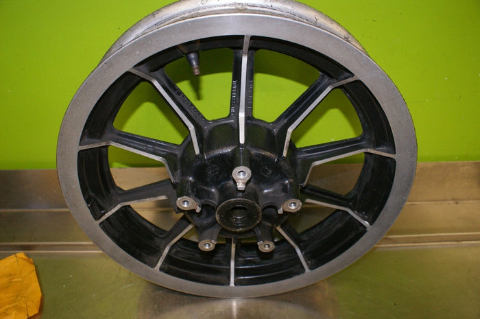 Genuine Harley Davidson Evo 10 Spoke cast rear wheel 16 x 3 used Nice!