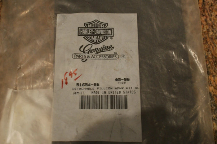 NOS Genuine Harley Davidson Pillion Hardware kit XL 51654-96