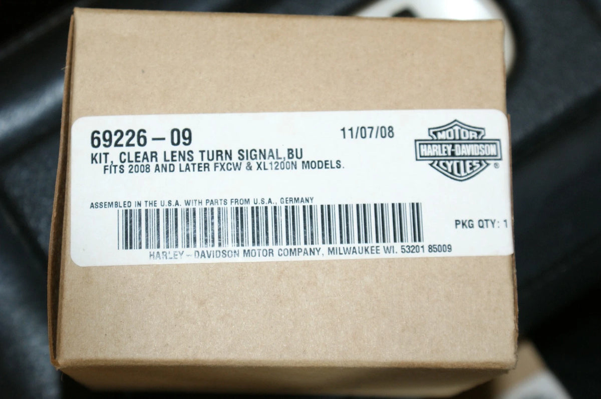 Genuine Harley Davidson Clear Lens turn signal kit 69226-09 (2ea lens and bulbs)