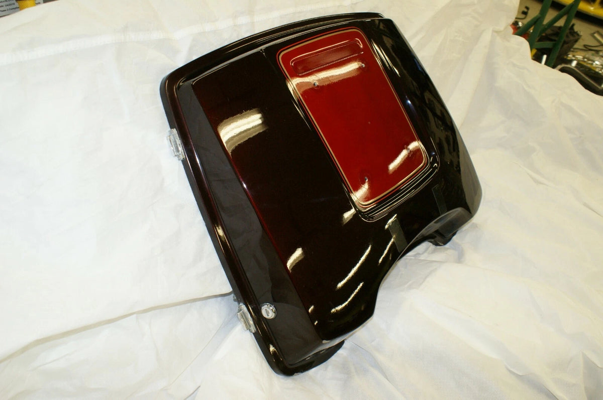 Harley-Davidson 53248-90VJ Tour Pak Lid 2 Bright/dark Candy Ruby ‘90 used NICE!