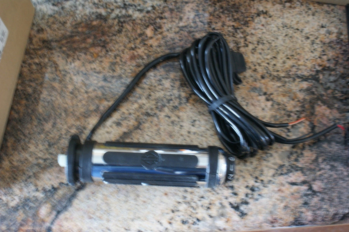 NOS Genuine Harley Davidson Grip Left, heated , Small, Chrome rubber 56617-04