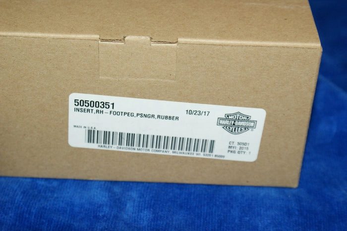NEW Genuine OEM Harley Davidson RIGHT footpeg rubber insert 50500351