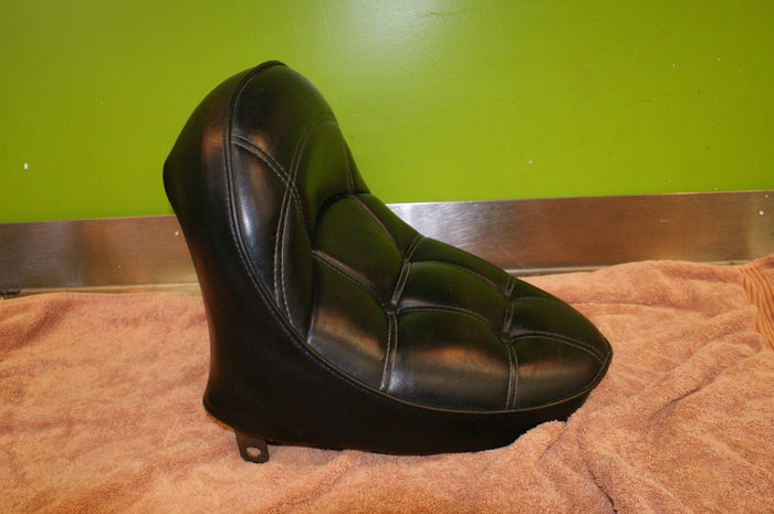 52206-85 HARLEY-DAVIDSON 1984-85 SOFTAIL custom SOLO SADDLE SEAT USED