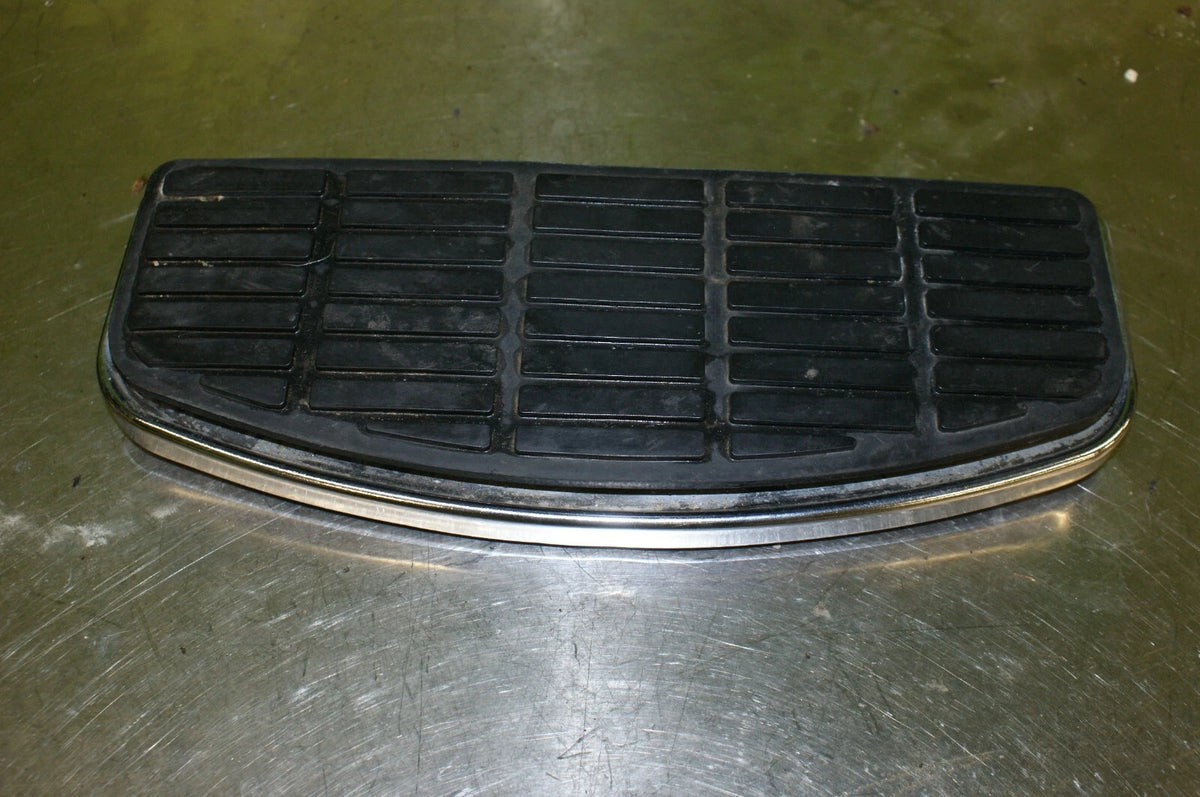Harley Davidson Driver Footboard With earl style pad - NICE used part