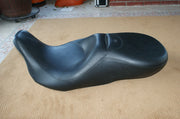 Used Harley Davidson OEM REACH seat Touring FLH models 52619-08 Excellent