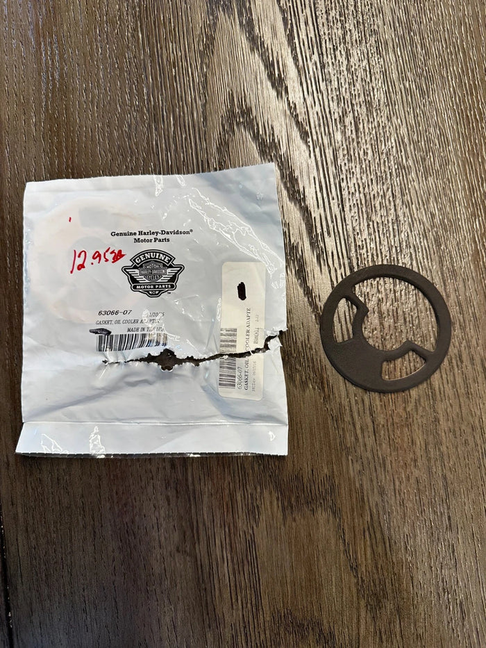1 NOS Harley Davidson Gasket Oil Cooler Adapter 63066-07