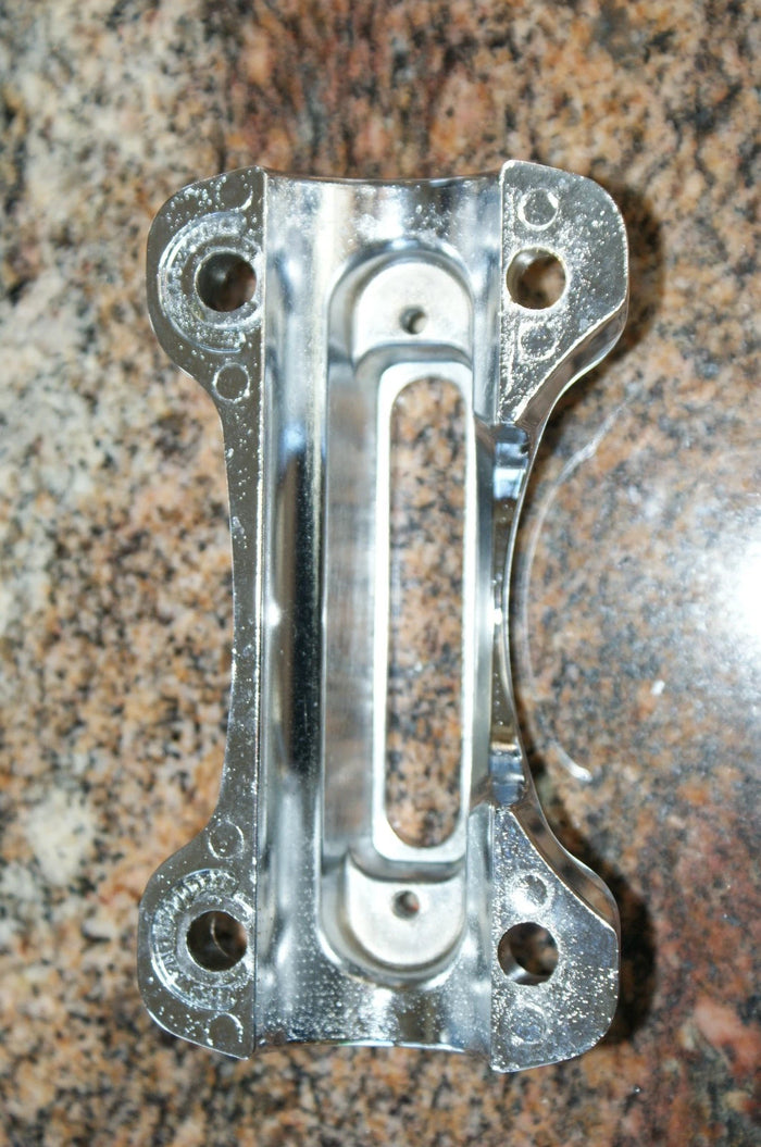 NOS Genuine HARLEY-DAVIDSON Riser clamp upper 55900027