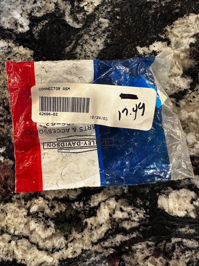 NOS Harley Davidson Oil Line Fitting Elbow 62696-62