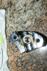 Genuine Harley Davidson handlebar clamp riser 56116-77 Chrome