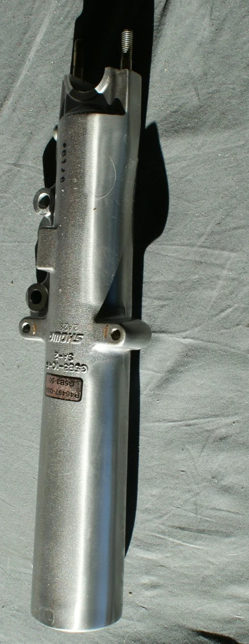 Genuine Harley Davidson lower front fork slider 46497-02 DEALER TAKE OFF