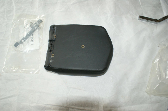 NOS OEM Harley-Davidson XL sport low upright passenger backrest 52649-96