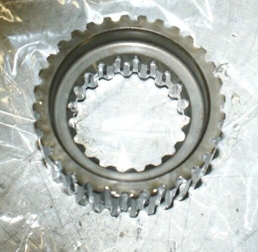 Genuine OEM Harley Davidson 35124-06 Guide Hub Dog Ring Used - NICE