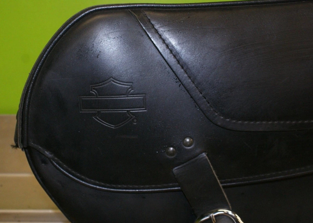 Harley Davidson Dyna left side Saddlebag came from kit 90369-06 used Torn!
