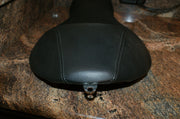 2007 Genuine Harley Davidson Sportster seat 51532-07 NEW Dealer take off