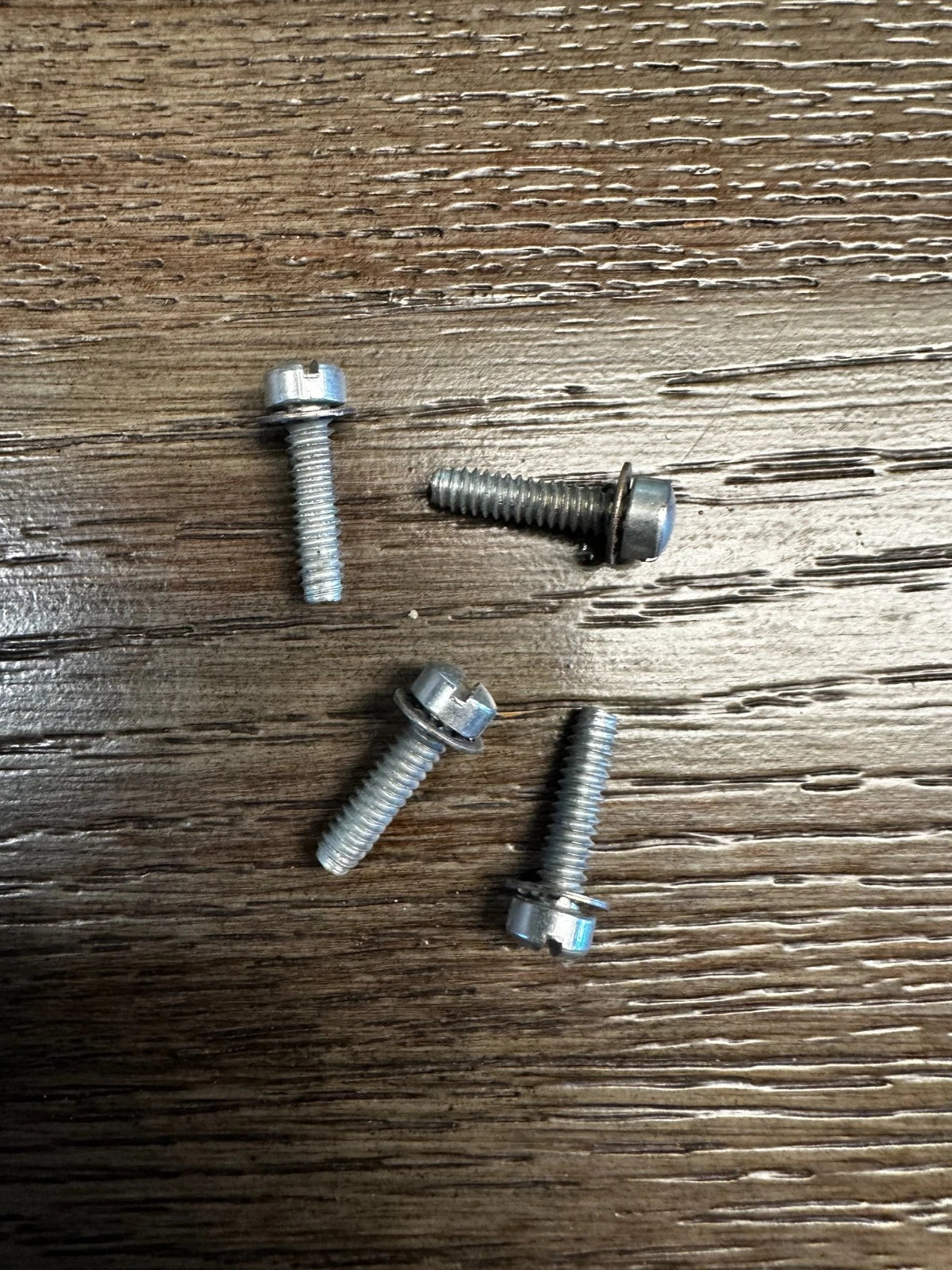 Lot Of 4 NOS Harley Davidson Screw 29531-55