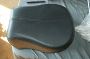 NOS Genuine Harley Davidson seat pillion 2011 FLSTC 51812-09 dealer take off