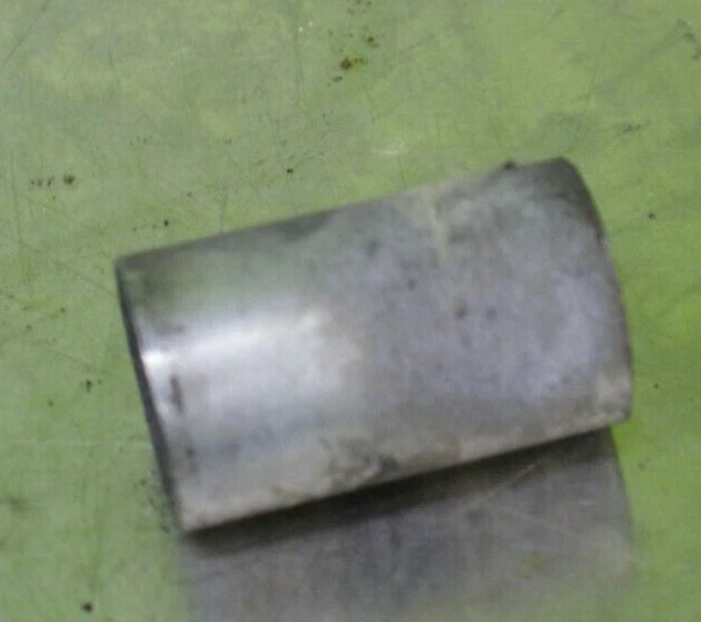 Genuine Harley 2005 Softail rear axle Spacer LEFT 41595-00 used NICE!