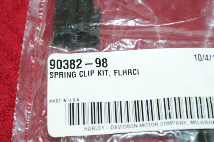 Genuine OEM Harley Davidson Spring Clip Kit, FLHRCI. 90382-98.