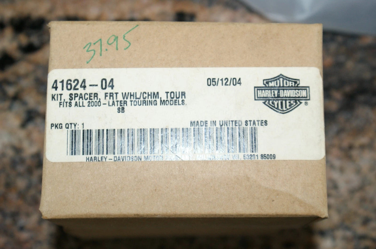 NOS Harley Davidson 41624-04 front wheel spacer chrome kit used for display only