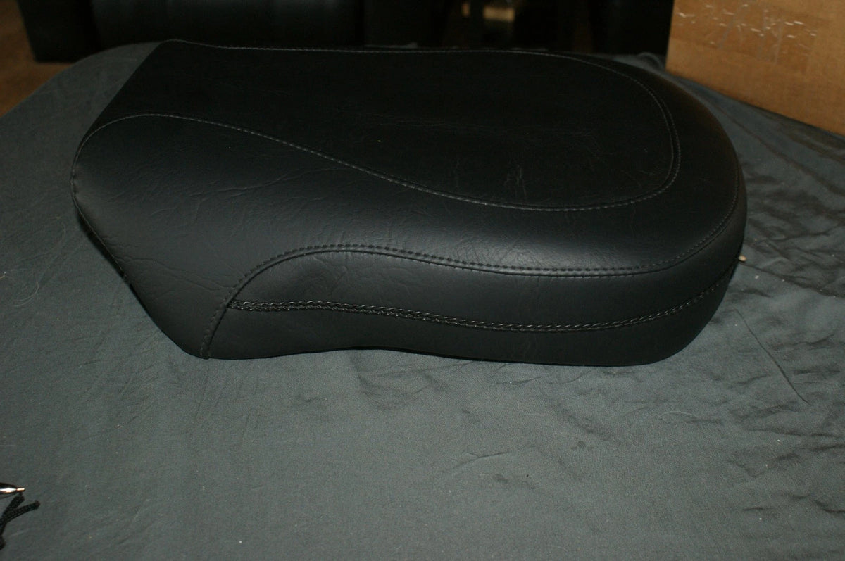 NEW Mustang Wide Rear Solo Seat 4 Harley Davidson softail slim 76753