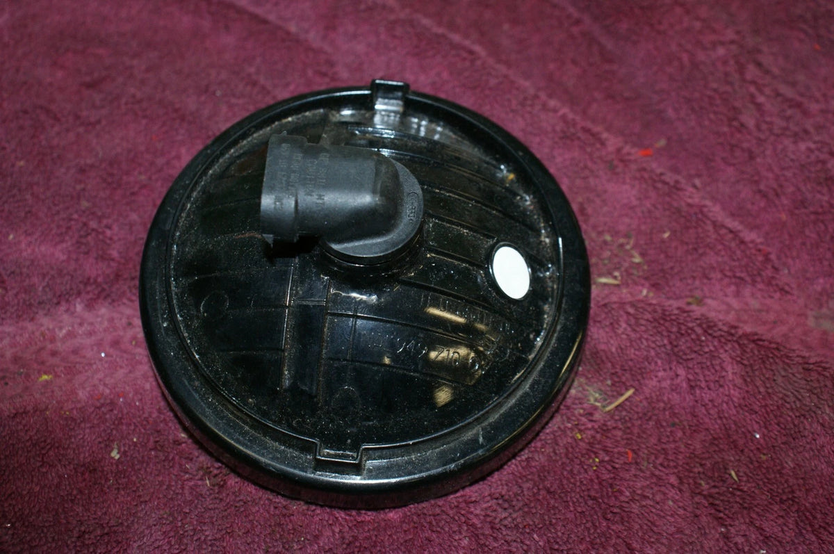 Genuine Harley-Davidson OEM Auxiliary Passing Lamp w/ bulb 68414-05 used NICE!
